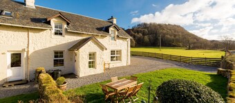 Farm Cottage 3 - et romslig hus som sover opp til 10 gjester