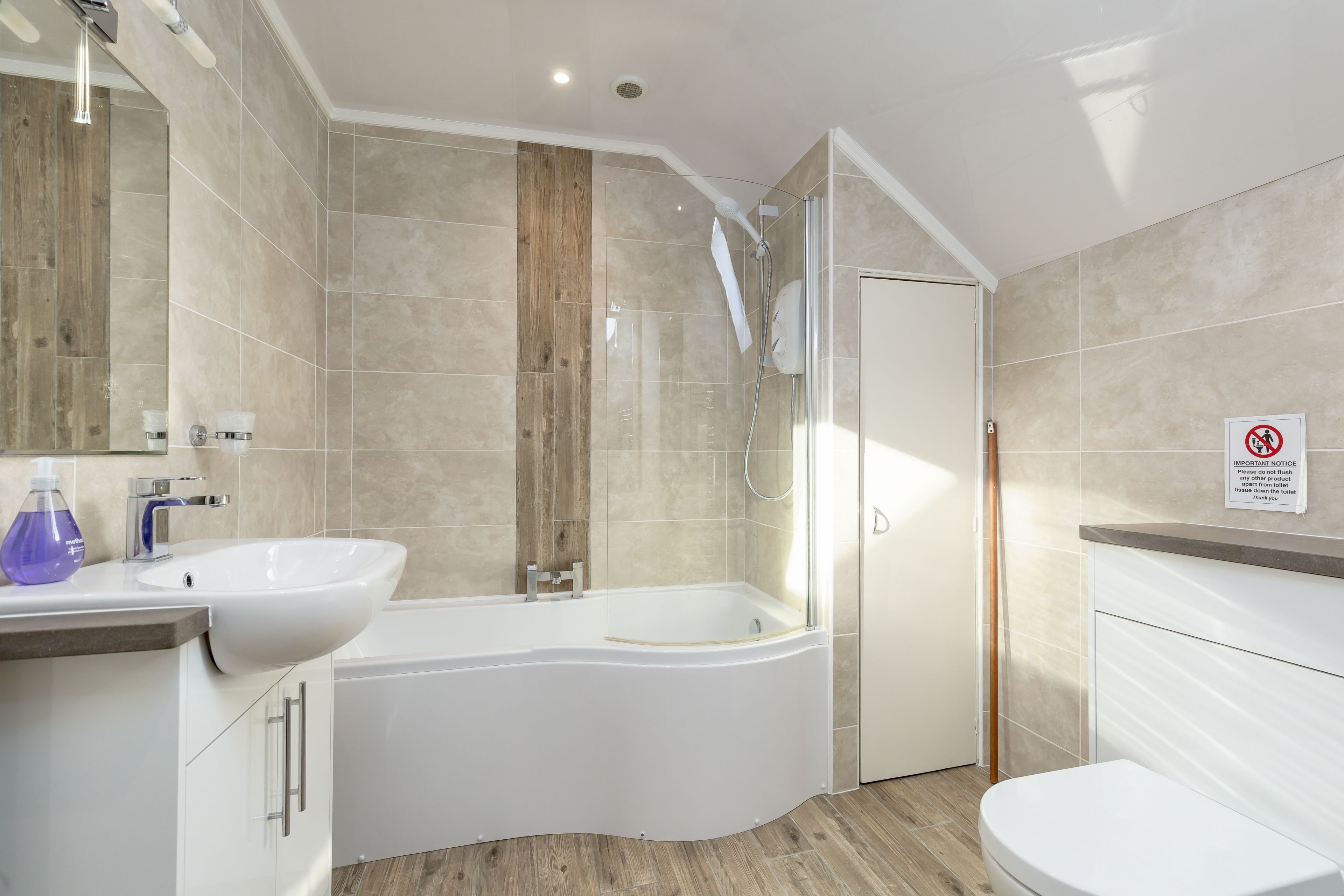 Combined shower/tub, hair dryer