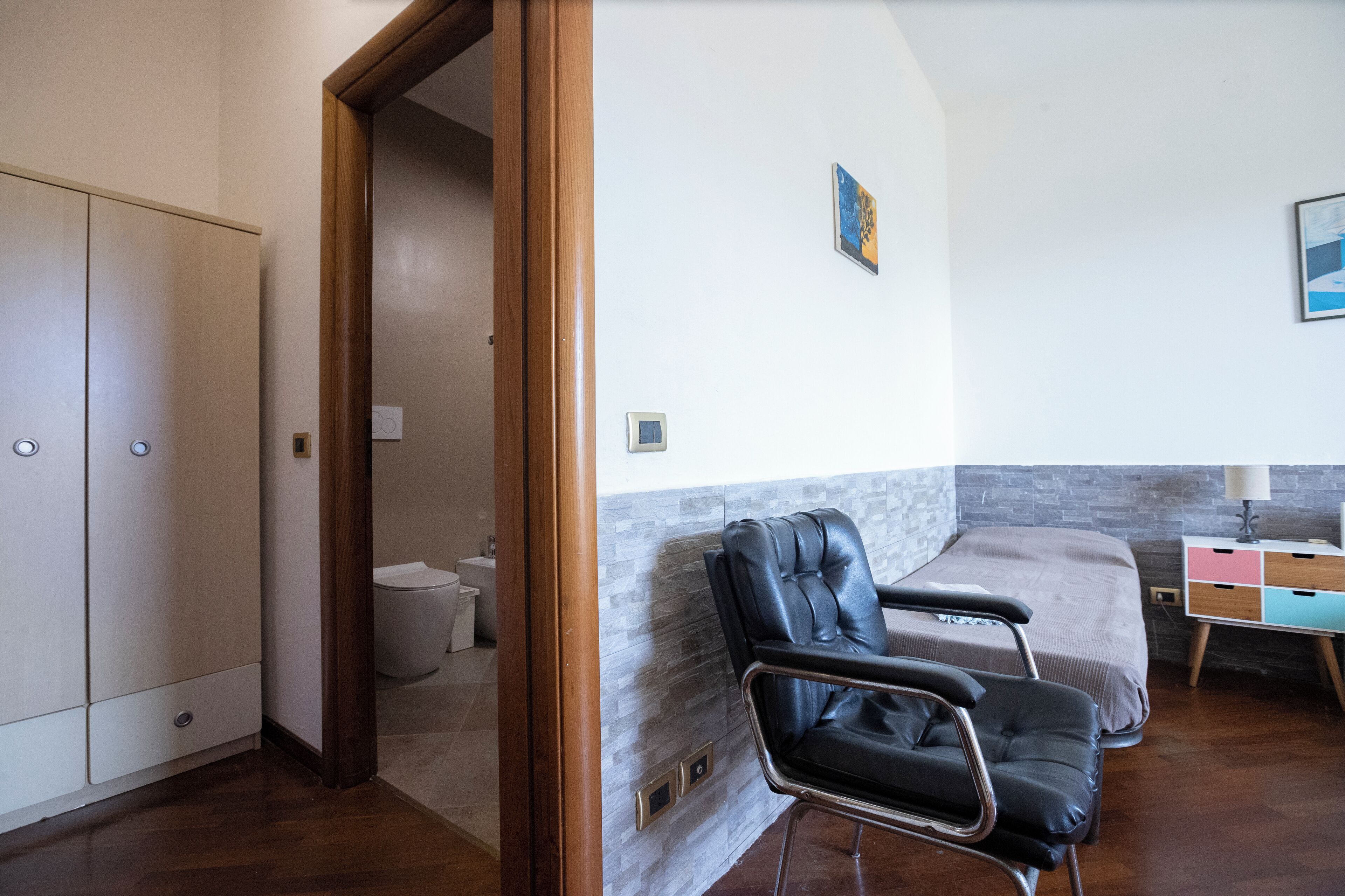 2 soverom, strykejern/-brett, wi-fi (inkludert) og sengetøy