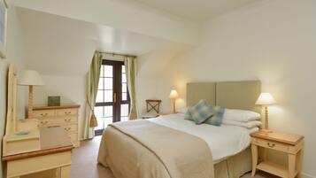 2 dormitorios, tabla de planchar con plancha, Internet