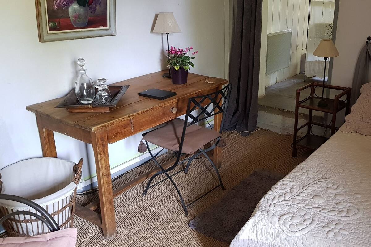 Comfort Double Room (Glycine) | Desk, blackout curtains, iron/ironing board (on request), free WiFi