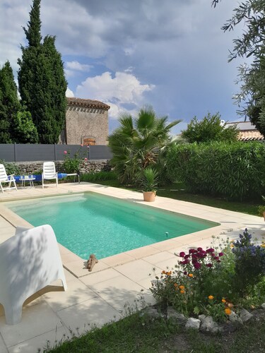 Air-conditioned self-contained studio with private pool in villa near Carcassonne