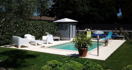 Air-conditioned self-contained studio with private pool in villa near Carcassonne