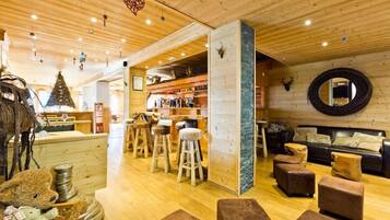 Coin salon dans le hall