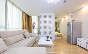 Desk, blackout curtains, free WiFi - Shanghai Grace Service Apartment (Shanghai)