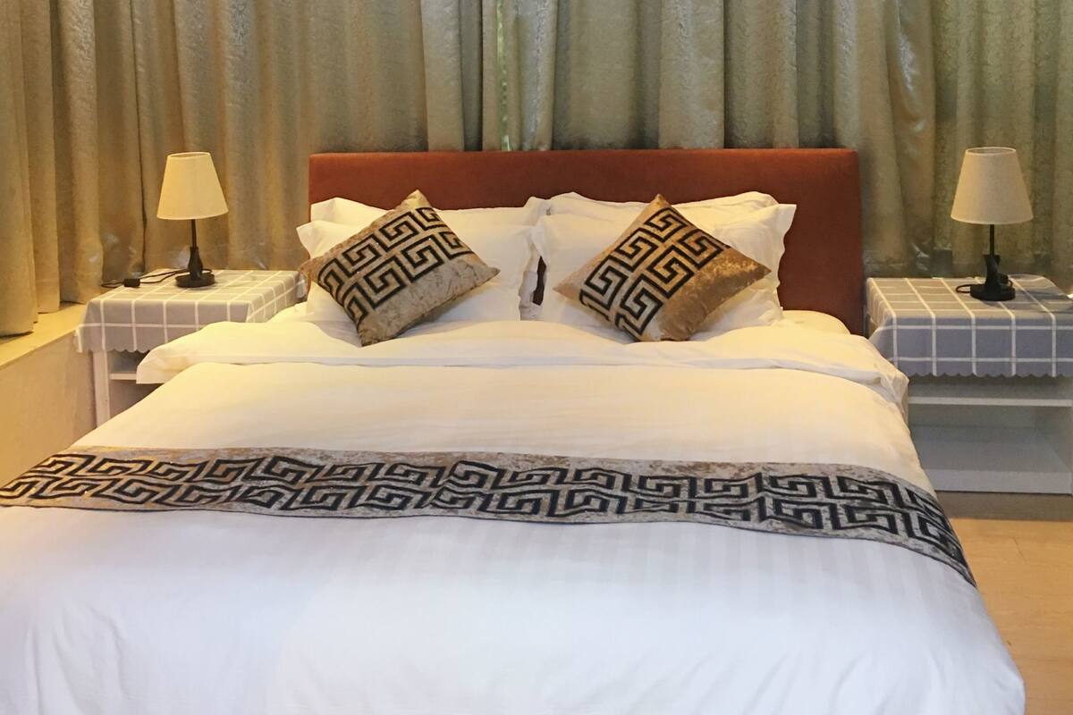 Suite panorámica | Escritorio, cortinas blackout y wifi gratis