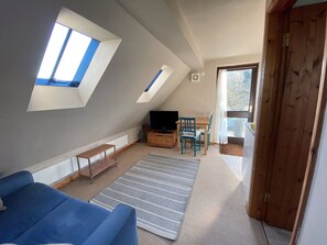 Superior Apartment, Non Smoking, Hill View (The Loft) | Living area | TV