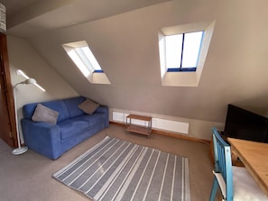 Superior Apartment, Non Smoking, Hill View (The Loft) | Living area