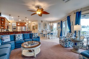 TV, fotballspill og stereoanlegg