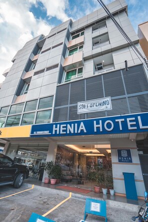 Exterior - Henia Hotel (Dumaguete)