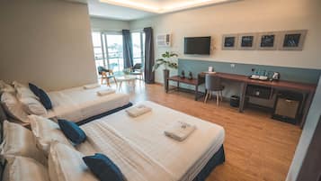 In-room safe, desk, soundproofing, free WiFi