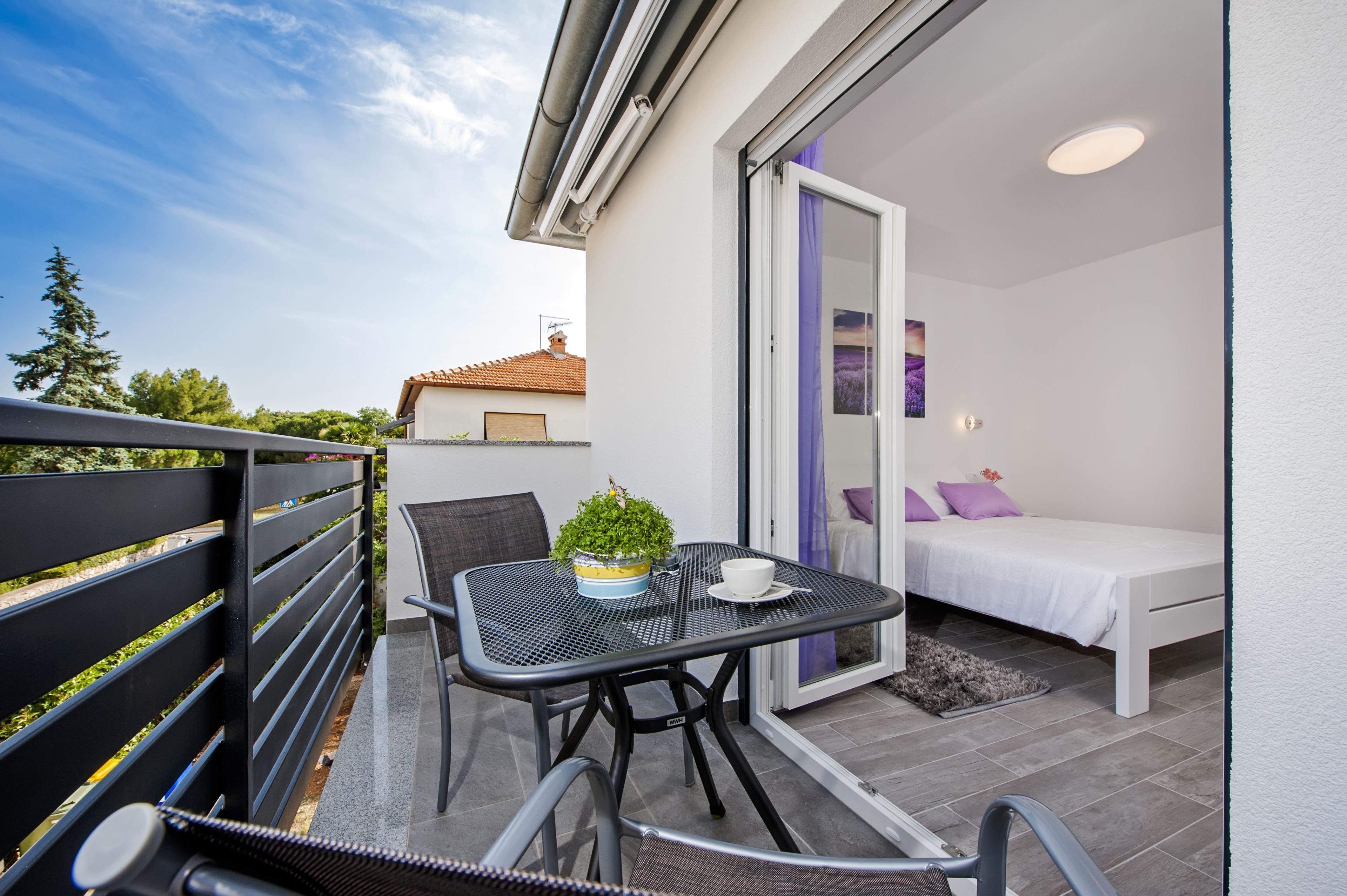 Apartment (Viola) | Balkon