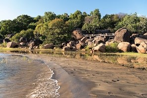 Beach - Safari Beach Lodge (Senga)