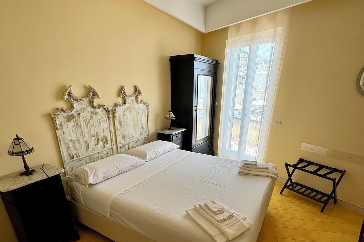 Panoramic Double Room, 1 Queen Bed, Balcony, Sea View (Sorrento) | 1 bedroom, Egyptian cotton sheets, premium bedding, memory foam beds
