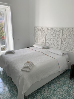 Junior Suite, 1 Bedroom, Balcony, Sea View (Capri) | Egyptian cotton sheets, premium bedding, memory-foam beds, in-room safe - Vesuvio View (Vico Equense)