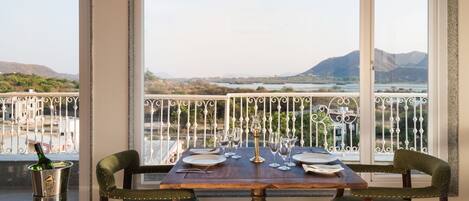 Déjeuner servi sur place, restauration en plein air