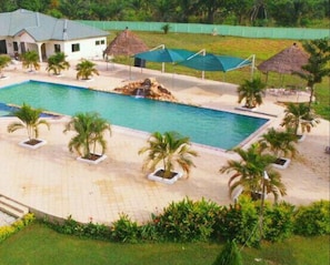 Alberca al aire libre