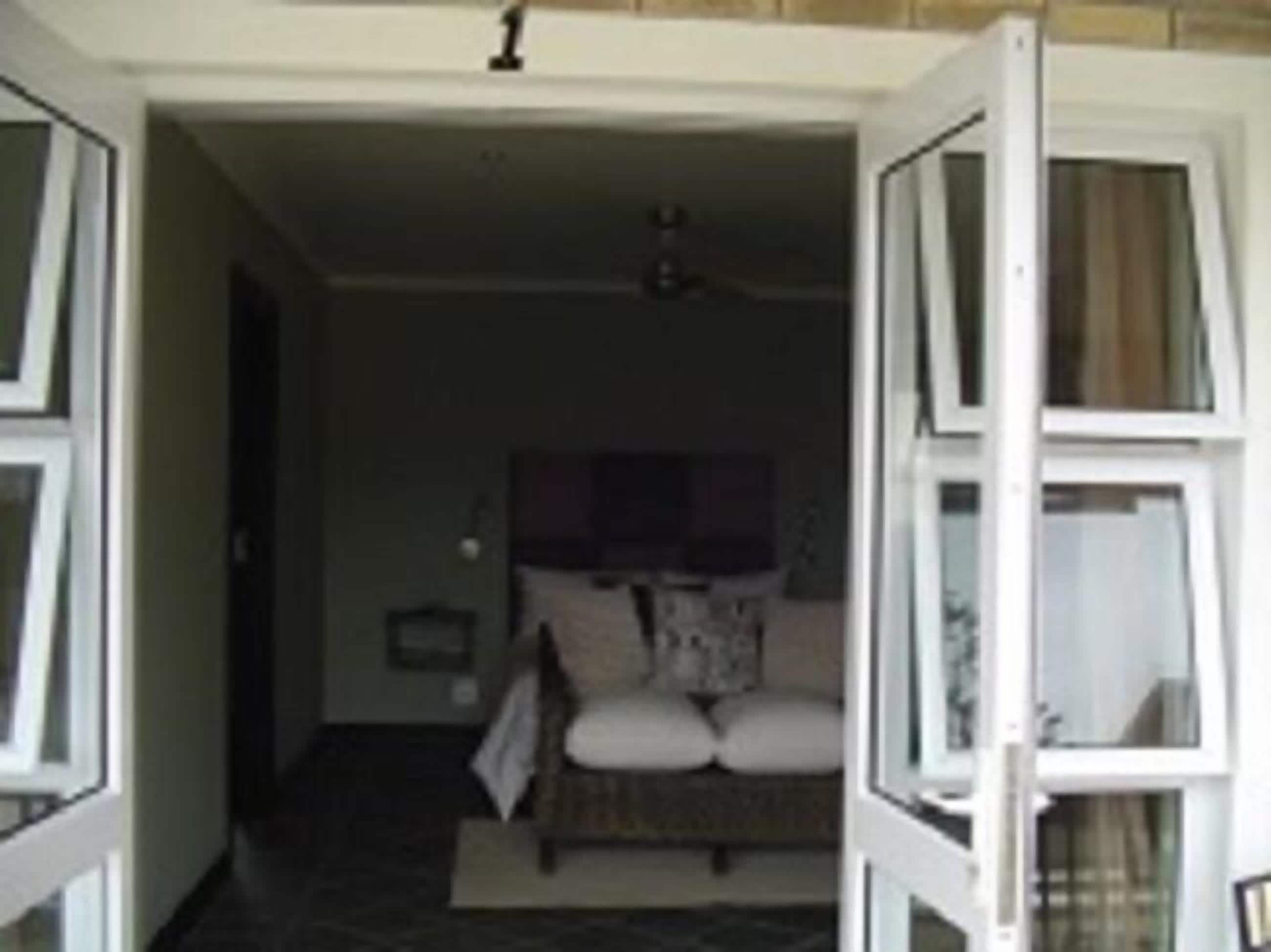 Double Room | Iron/ironing board, free WiFi