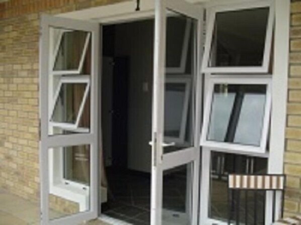 Double Room | Terrace/patio - Mount Lodge Humewood (Gqeberha (Port Elizabeth))