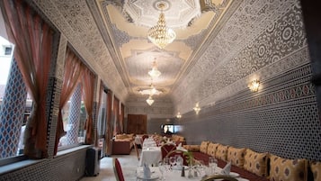 3 restaurants, breakfast, lunch, dinner served; Moroccan cuisine