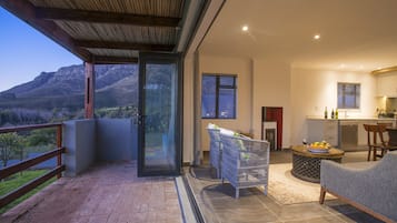 In-room safe, iron/ironing board, free WiFi, bed sheets