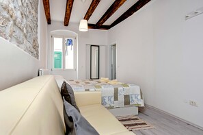 Basic Apartment | In-room dining - Apartment CA 1620 - Rosa Selvatica (Rovinj)