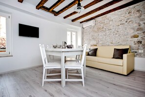 Appartement | Restauration dans la chambre