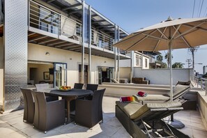 Exterior detail - 71 On High Level (Cape Town)