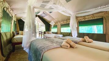 Luxury Tent, Multiple Beds