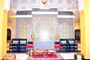 Interior detail - Erfoud Palace (Erfoud)
