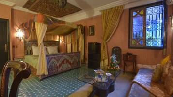 Double Room, 1 Double Bed, Non Smoking | Blackout curtains, iron/ironing board, free WiFi, bed sheets