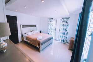 City Apartment - Placid Suites (San Juan)