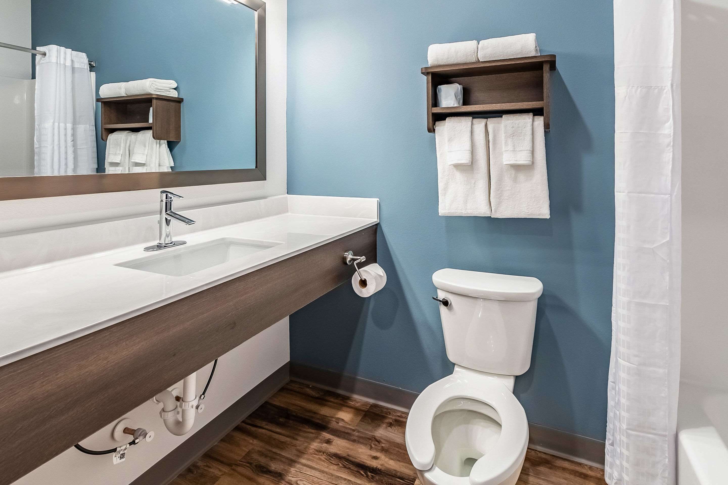 Standard Room, 2 Queen Beds, Non Smoking | Bathroom | Combined shower/tub, towels, soap, toilet paper