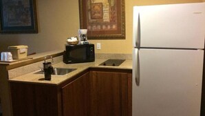 Private kitchen - Comfort Inn and Suites (Fredericksburg)