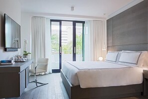 Hochwertige Bettwaren, Betten mit Memory-Foam-Matratzen, Zimmersafe