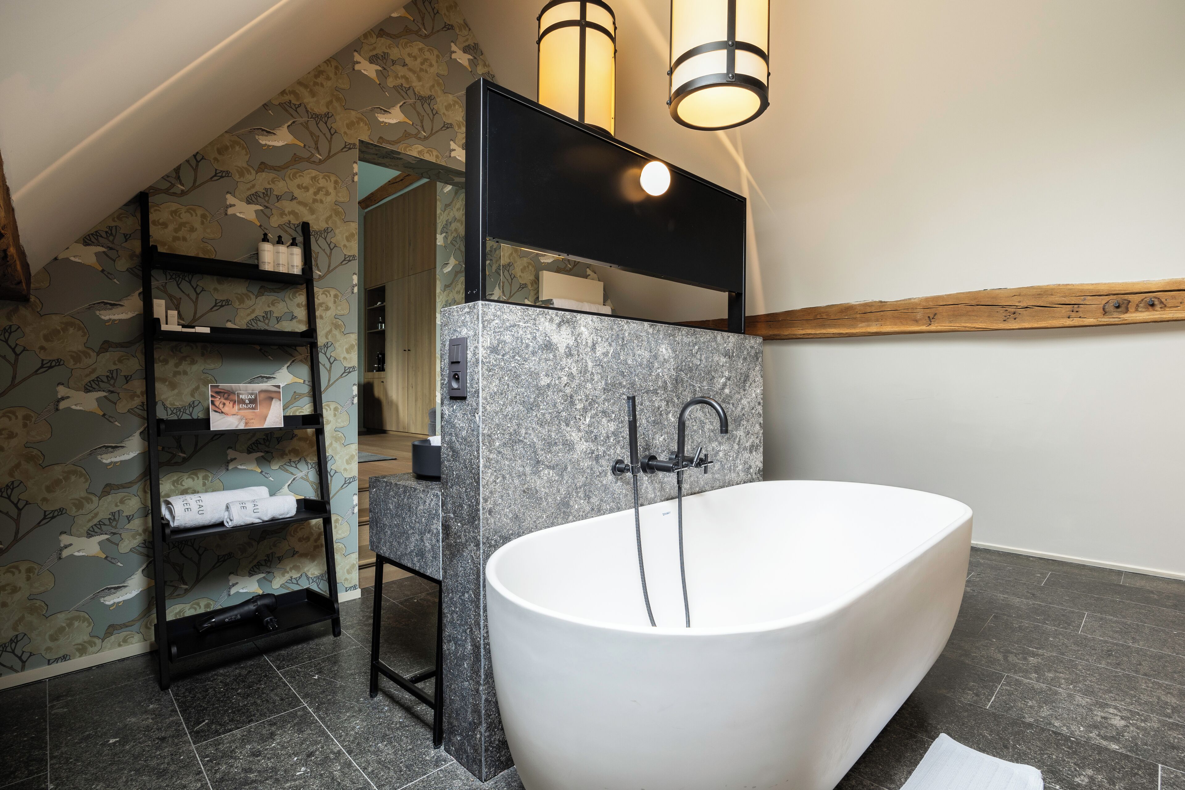 suite, 1 king bed | bathroom | free toiletries, hair dryer, bathrobes, slippers