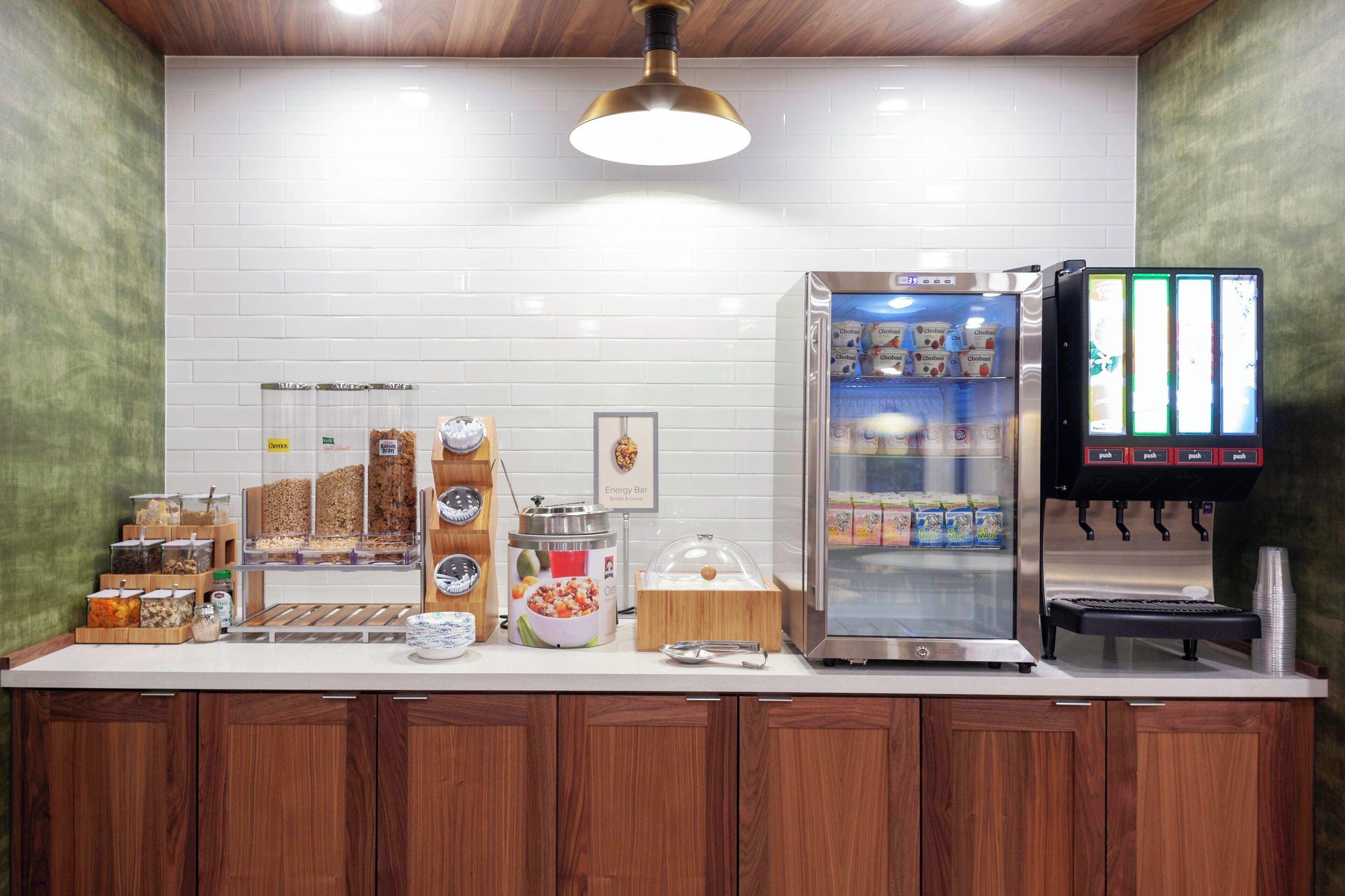 free daily full breakfast