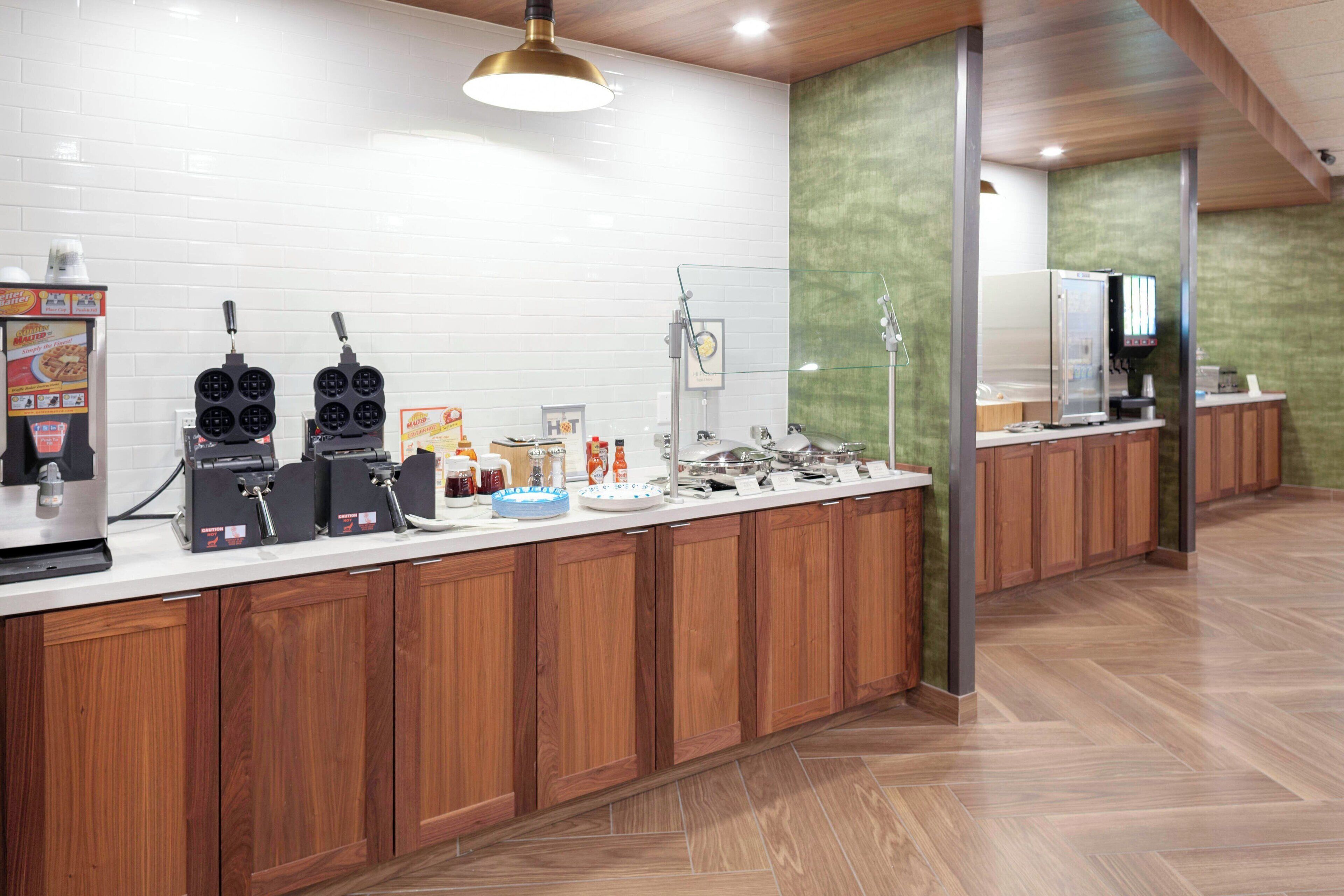 free daily full breakfast