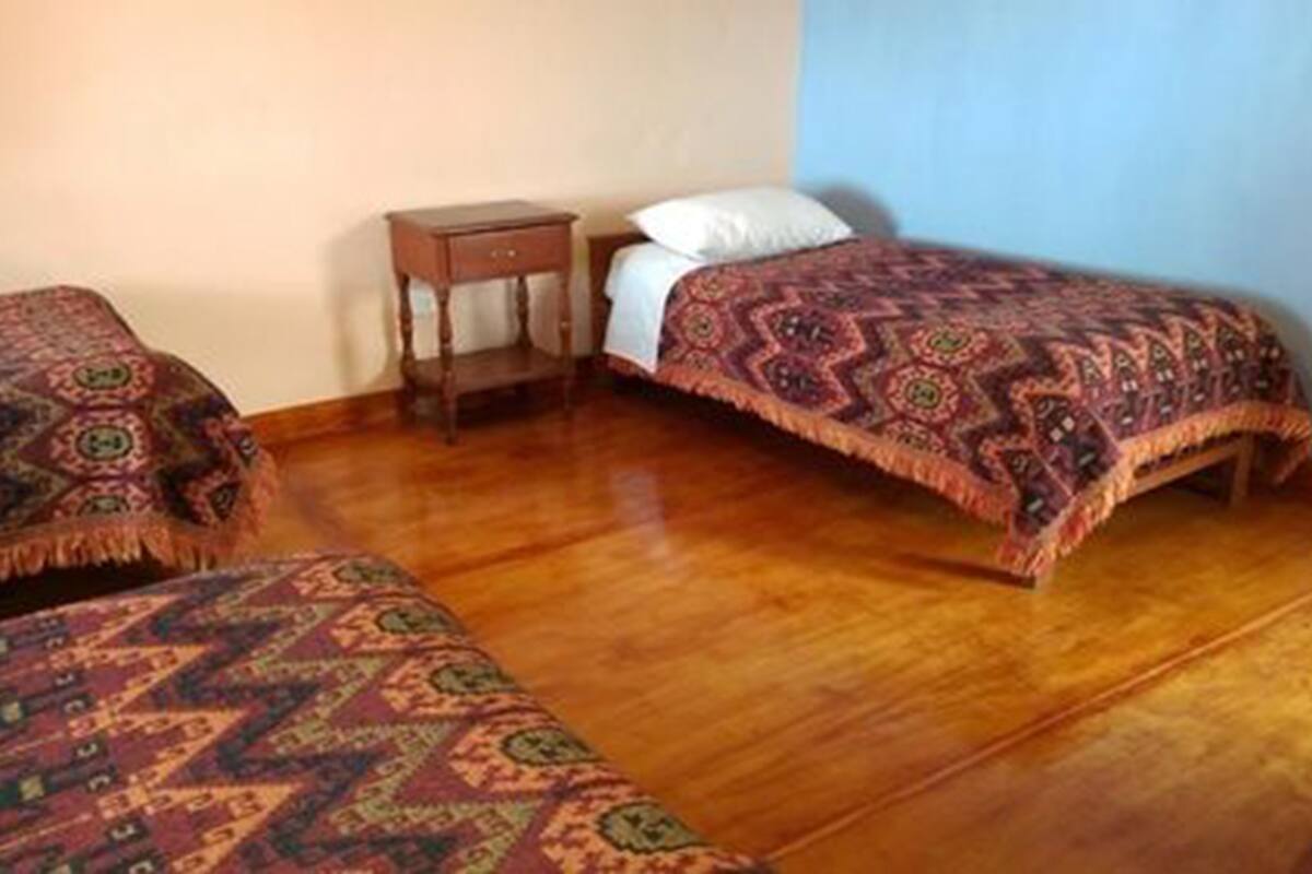 Triple Room, 3 Twin Beds, Private Bathroom | Free WiFi
