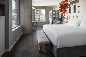 Pillowtop-Betten, Zimmersafe, Schreibtisch
