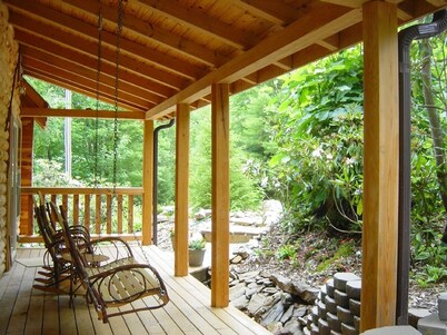 New red cedar log home just off the blue ridge parkway in Little Switzerland, NC