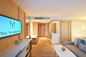 Junior Suite | 免費迷你吧物品、客房內保險箱、書桌、遮光布/窗簾