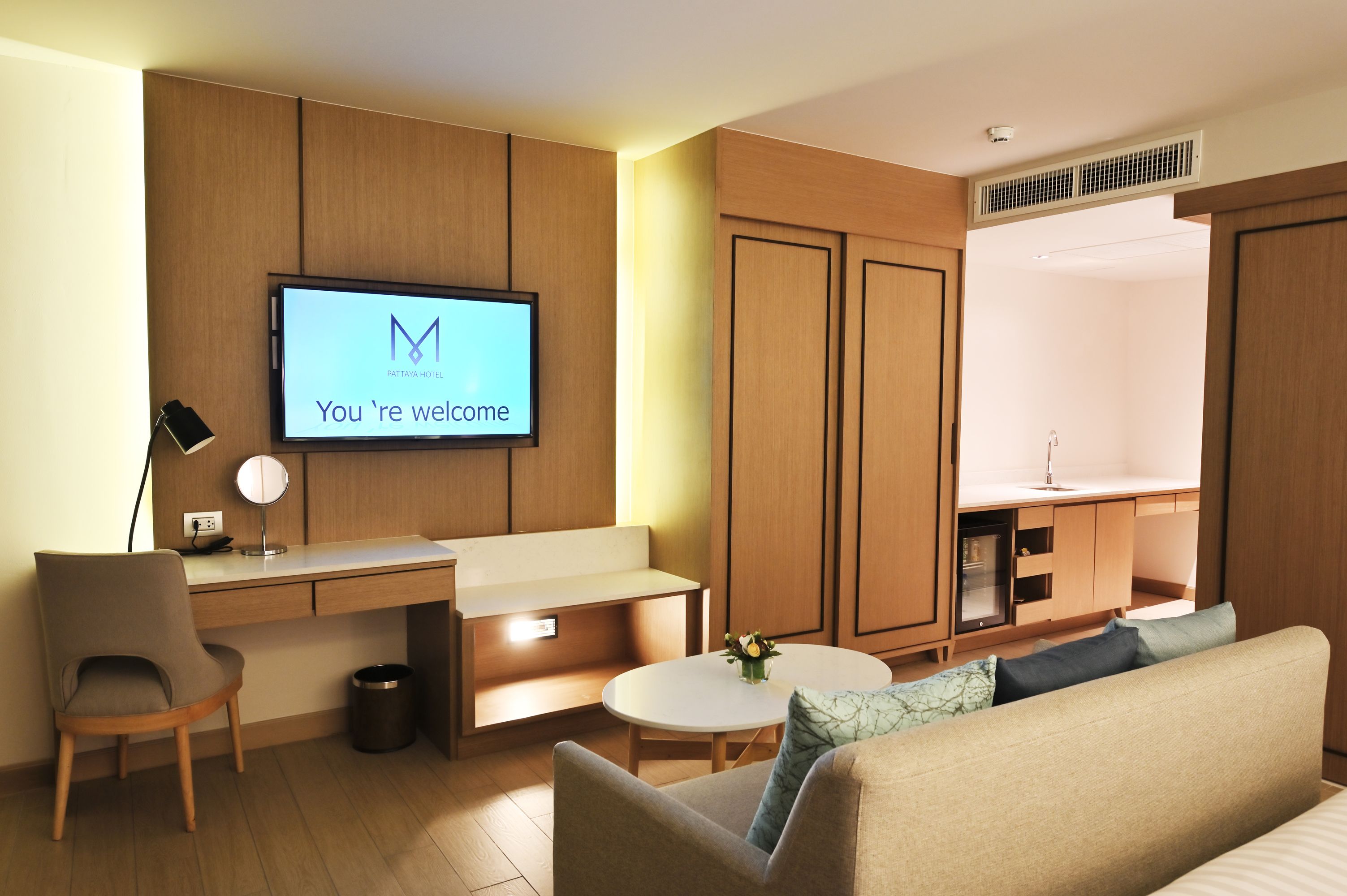 royal suite | free minibar items, in-room safe, desk, blackout curtains