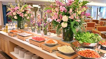 Daily buffet breakfast (THB 550 per person)