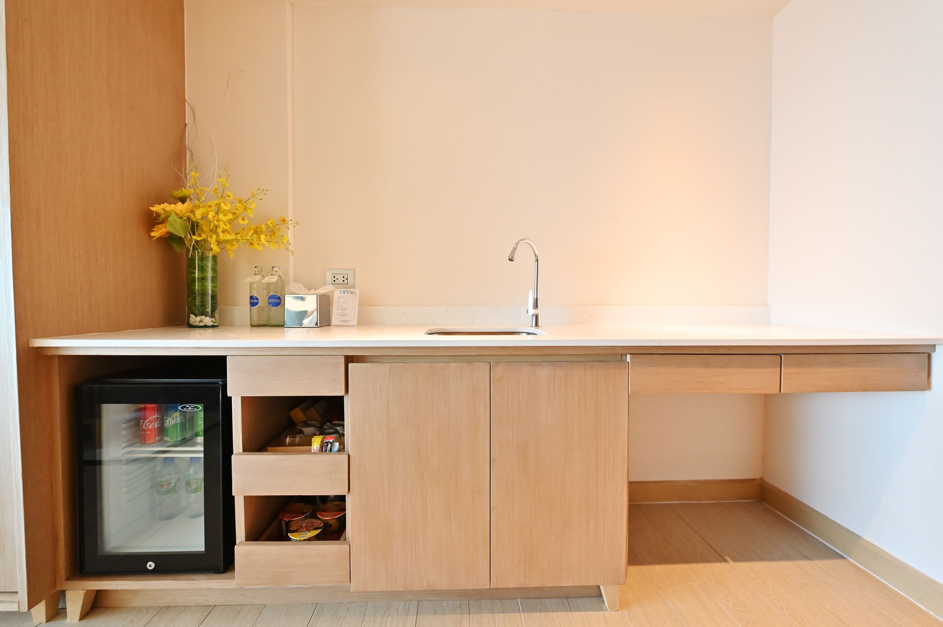 royal suite | in-room dining