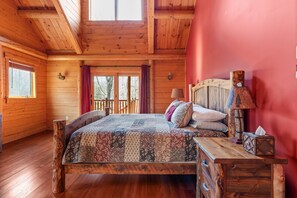 5 bedrooms, iron/ironing board, travel crib, free WiFi