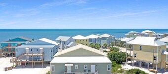 Ottima vista, Top Floor Unità, Single Level All'interno, un sacco di spazio della piattaforma, facile accesso alla spiaggia ~ costiera di insolazione