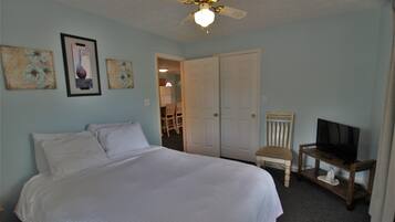 8 Schlafzimmer, Bügeleisen/Bügelbrett, WLAN, Bettwäsche