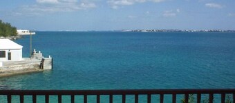 Waterfront 2 Bedroom Cottage, accesso alla spiaggia privata