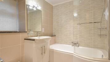 Combined shower/bathtub, hair dryer